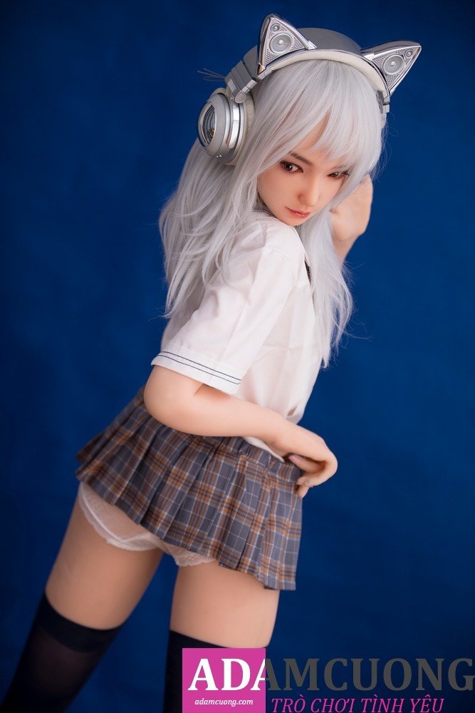 2F7A2437